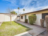 More Details about MLS # 6822352 : 828 W LAGUNA DRIVE